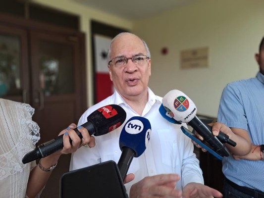 ‘Me atrevo a recomendarle la inserción del fallo de la Corte Suprema de Justicia de 21 de abril de 1983’, le indicó Molina a González en la nota.