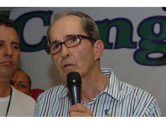 Ricardo Arias Calderón .