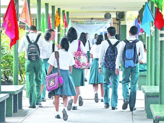 El nuevo calendario escolar contempla el aumento a 189 días de clases.