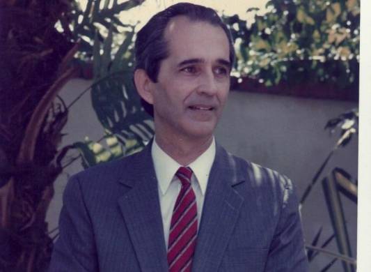 Ricardo Arias Calderón.