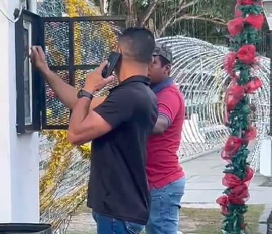 El presunto funcionario municipal se acercó al área y procedió a desconectar los breakers del sitio.