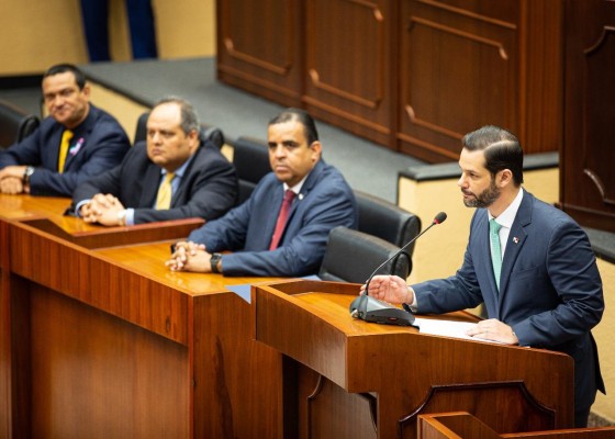 Ministro de Comercio e Industria, Ramón Arosemena, presentó el nuevo acuerdo con el Reino Unido para que Panamá mantenga las preferencias una vez se complete el brexit.