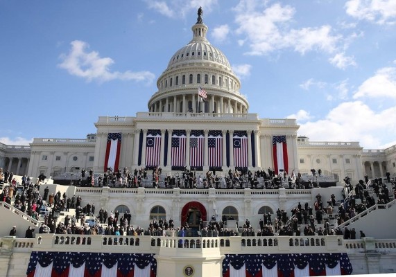 Biden se convierte en presidente de EE.UU. con un mensaje de unidad