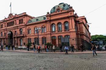 El gobierno argentino reconoce que el aumento del desempleo es ‘una mala noticia’