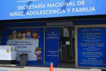 Carles de Arango solicitó a la directora general de la Senniaf, Lilibeth Cárdenas, un informe detallado sobre posibles casos de niñas de 8 y 9 años.