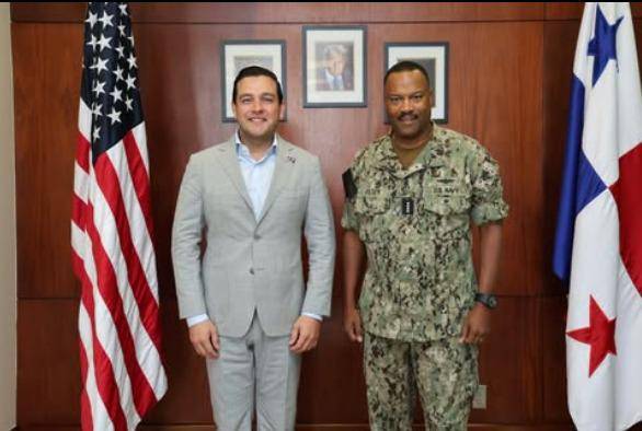 Cabrera y Holsey analizaron como fortalecer la seguridad regional.