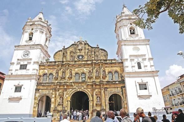 La Catedral Basílica Metropolitana Santa María La Antigua es uno de los lugares más concurridos del Casco Antiguo durante esta Semana Santa.