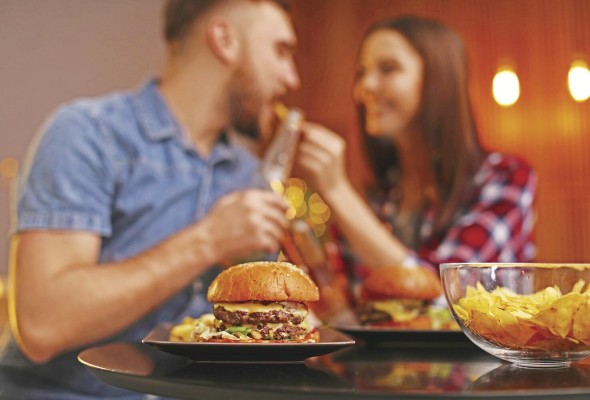 Existen alimentos que pueden ayudar a tener mejores orgasmos debido a los compuestos con los que cuentan.
