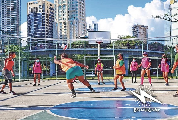 Según la fundadora, solamente la educación puede erradicar la discriminación y el sexismo en los deportes.