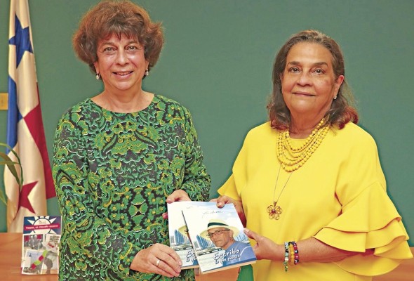 Irina Nemtchénok de Ardila y María Magela Brenes