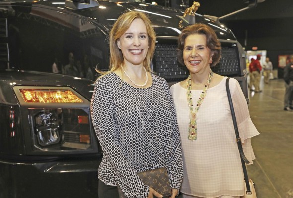 Kathryn de Icaza y Enelda García de Paredes