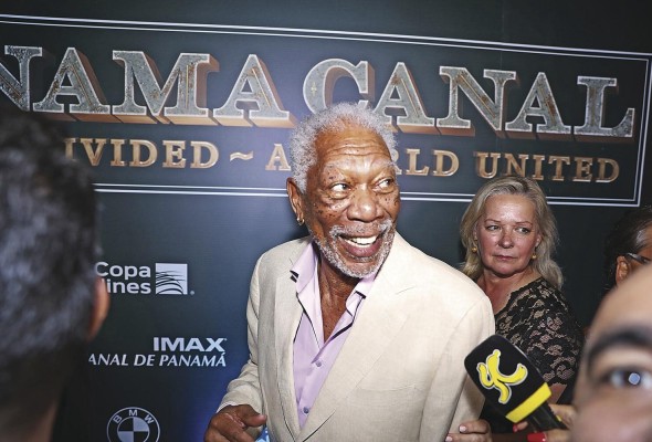 El actor estadounidense Morgan Freeman durante la inauguración de la sala de cine Imax en las esclusas de Miraflores (2019).