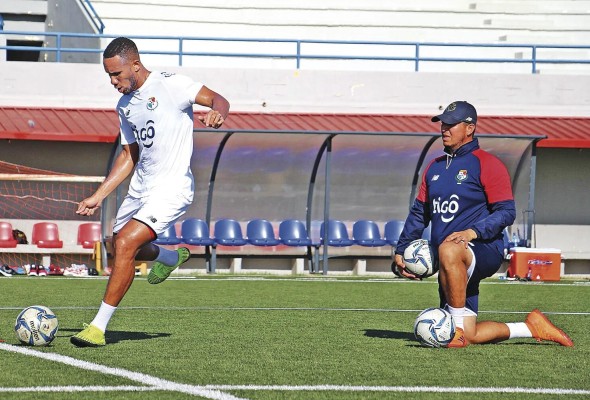 Creció en el exigente ambiente del populoso distrito de San Miguelito, superó con fe un momento crítico y alcanzó un sitial en el fútbol local, al que ha sumado estudios en administración marítima.