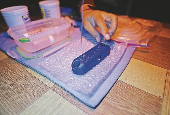 El transmisor satelital dura aproximadamente 2 años.