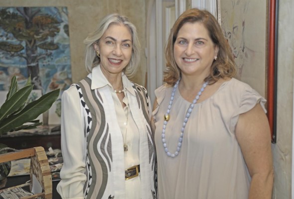 Marisa Midolo y Liza Henríquez