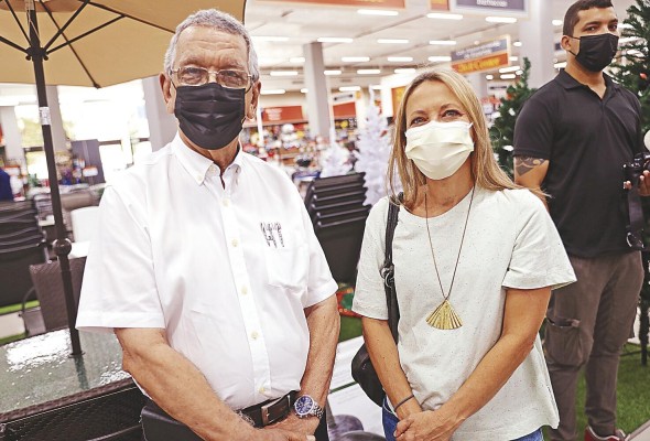 Eloy López y Paula Borrelli