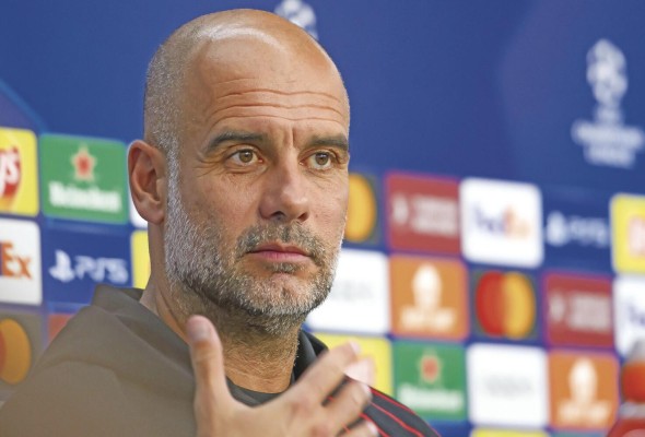 El técnico del Manchester City Pep Guardiola durante conferencia de prensa previo al partido