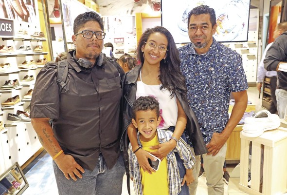 Andrés Macias, Yazz Miranda, Eduardo Ojeda y Manuel Ojeda