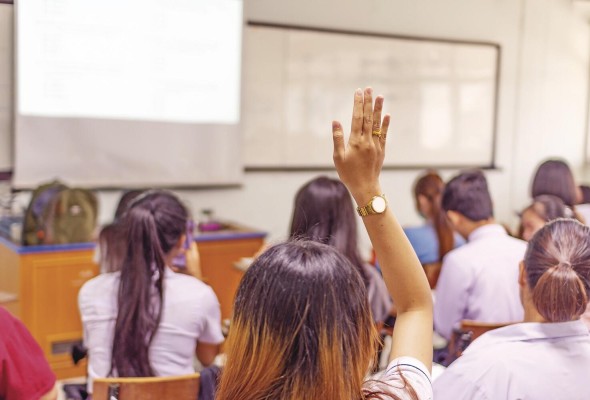 Más de 300 mil estudiantes están incluidos en la cifra de deserción escolar durante la pandemia.