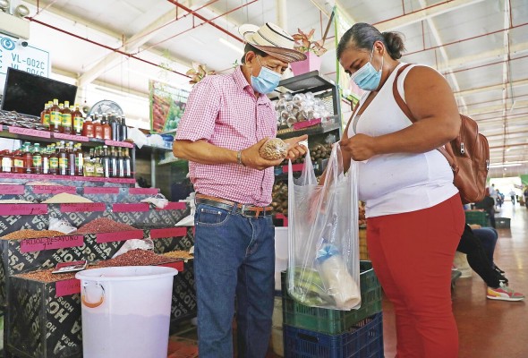 La economía del país estuvo cerrada por siete meses como consecuencia de la crisis sanitaria.