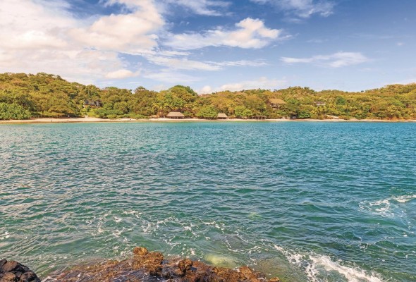Playa Venao. Es considerada por muchos como la mejor playa para surfear en Panamá. Es el lugar ideal para personas con ganas de surfear y también para las que quieren aprender ya que muchos dicen que en Playa Venao lo que le toma a uno en meses lo puede aprender en semanas.