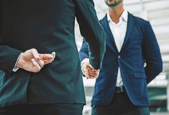 La historia de los negocios está llena de mentirosos.