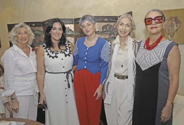 Patrizia Pagan de Paganis, Nadine Edde, Debbie Kuzniecky, Marisa Midolo y Marie Claire Fontaine