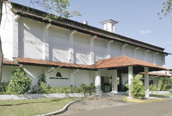 La subasta representa una de las actividades importantes que permite recaudar fondos para el museo