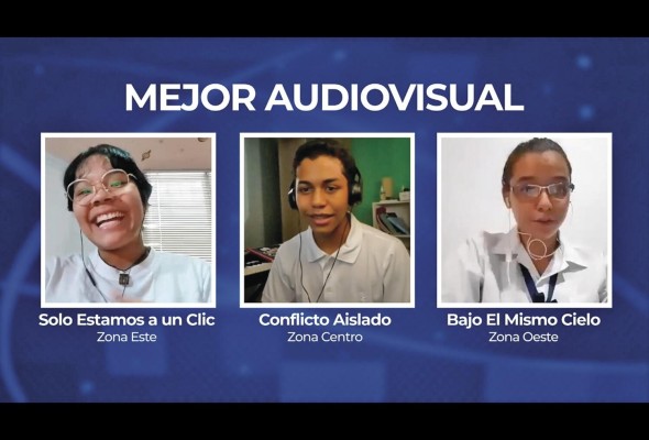 Estudiantes en la categoría de mejor audiovisual.