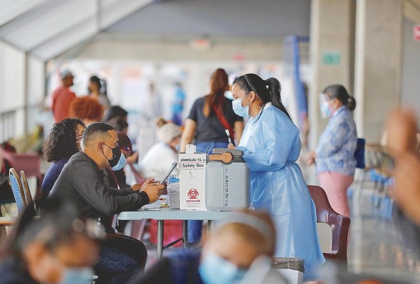 En medio de este aumento de casos, los gobiernos centroamericanos en general no han impuesto mayores restricciones a la movilidad.