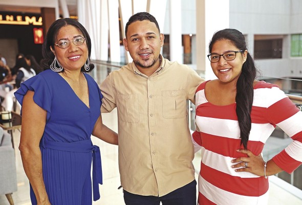 Daika Gutiérrez, Carlos Concepción y Katherine Rodríguez