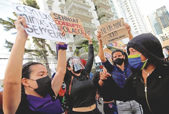 Para los expertos, el Estado debe proveer servicios psicológicos multidisciplinarios en pro de la restauración de salud mental, emocional y física de los afectados por abusos sexuales.