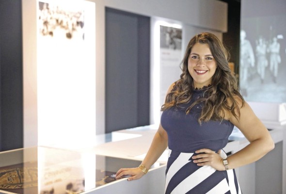 González ha destacado como una mujer amante a la historia panameña, detallista en sus investigaciones y experta en historia del arte global.