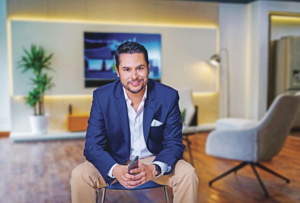 Aarón Romero, director regional de mercadeo en LG
