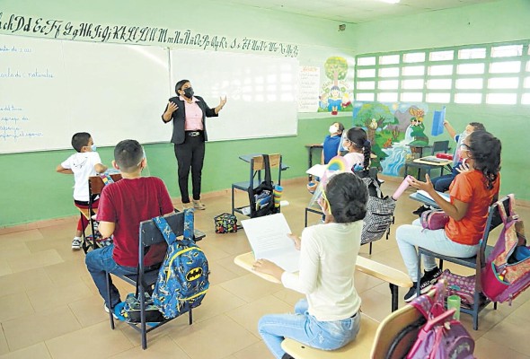 Hoy se reinicia el año escolar 2021.