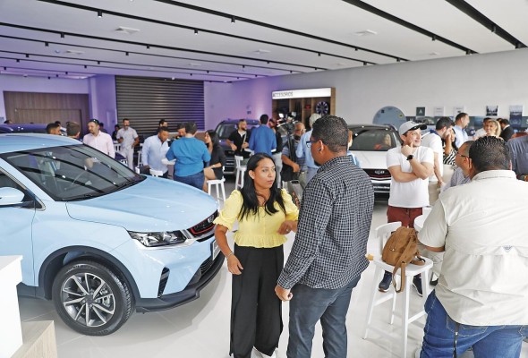 Los asistentes pudieron conocer de primera mano, los modelos de lo autos Geely