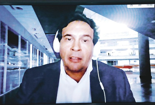 'Cada vez que gobiernan a espaldas de la opinión pública, les va mal'
