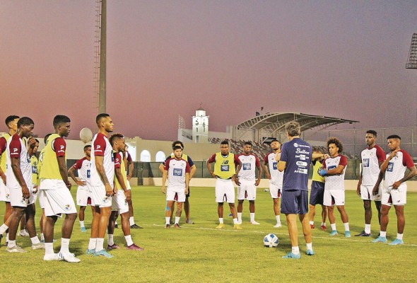 La Selección de Panamá durante un entrenamiento en Baréin.