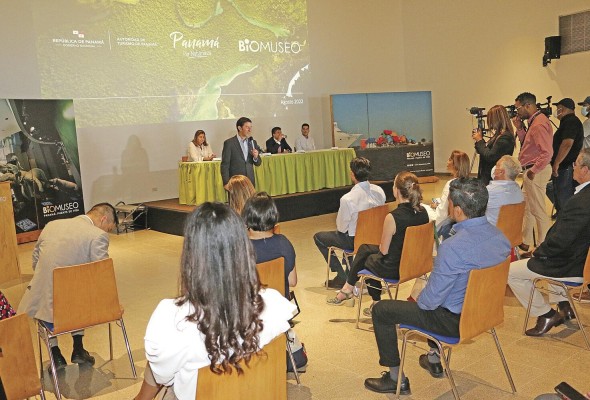 El administrador Iván Eskildsen durante la presentación del proyecto.