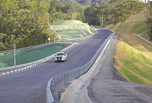 Cobre Panamá reconstruye carretera: Coclesito cuenta con una vía más segura