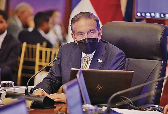 El presidente de la República, Laurentino Cortizo Cohen, firmó este lunes el decreto que establece la Política Nacional de Cambio Climático.