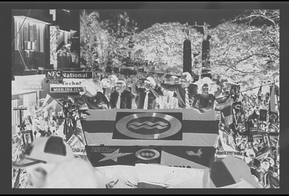 Campaña política en 1984. La Alianza Democrática de Oposición tenía como presidente a Arnulfo Arias y como vicepresidentes a Carlos Rodríguez y a Ricardo Arias Calderón.