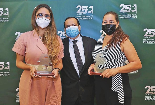Ivette Leonardi, Gerardo Berroa y Marlene Testa