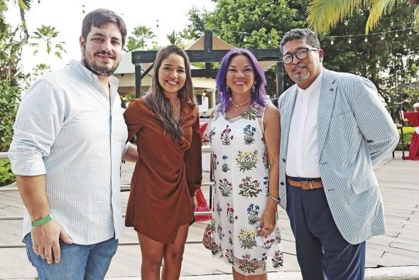 Marco Carlesso, Vanessa Carlesso, Patricia Ku y Aristides Ureña Ramos
