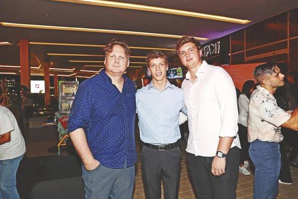 Eduardo Chism, Frank Pereira, Jonathan Chism