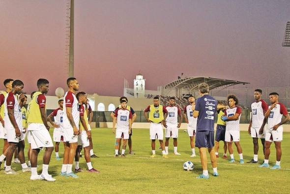 La Selección de Panamá durante un entrenamiento en Baréin.