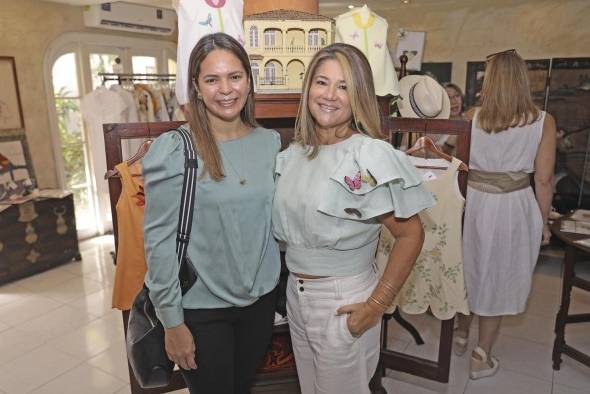 Sophie Breebaart y Andrea Sousa P.
