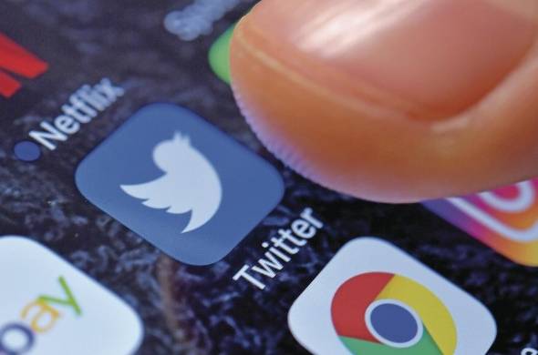 A pesar de que el Gobierno de Vladímir Putin utiliza Twitter y otras plataformas estadounidenses para difundir sus mensajes, la misma red social está bloqueada en territorio ruso.