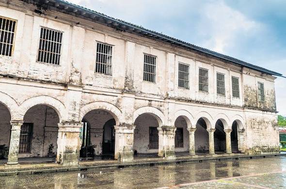 Edificio de la Real Aduana de Portobelo, espera restauración