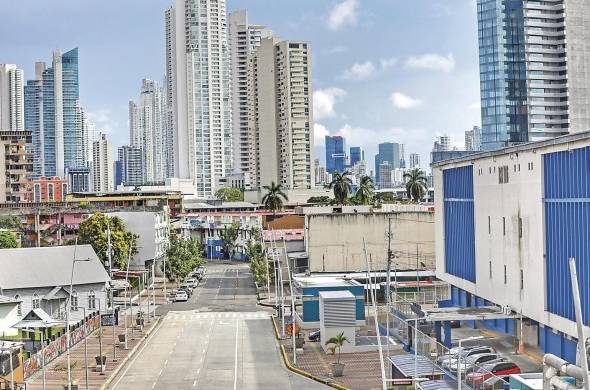 Panamá ha logrado, por ejemplo, ser uno de los primeros 20 países a nivel mundial que cuenta con generación de electricidad renovable superior al 70%.